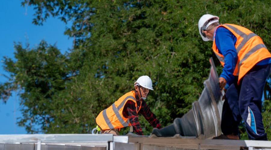 Professional new roof installation services in Iuka, MS